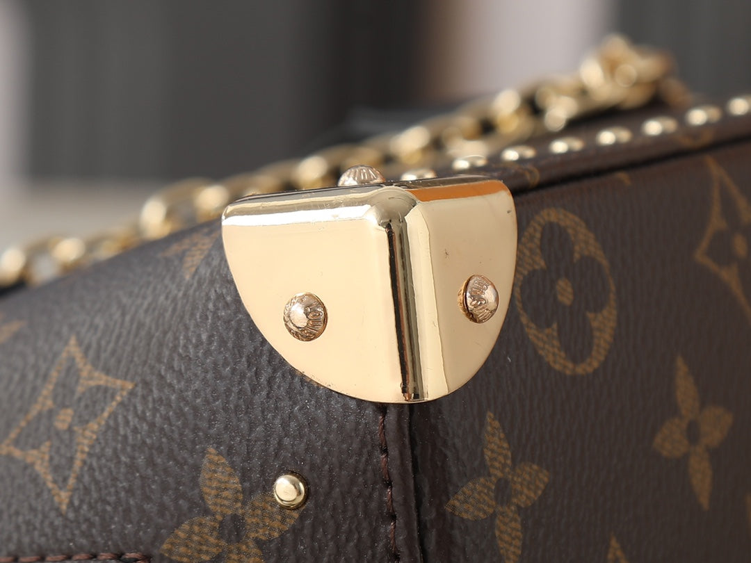 B1P46E88 Popular leather bag