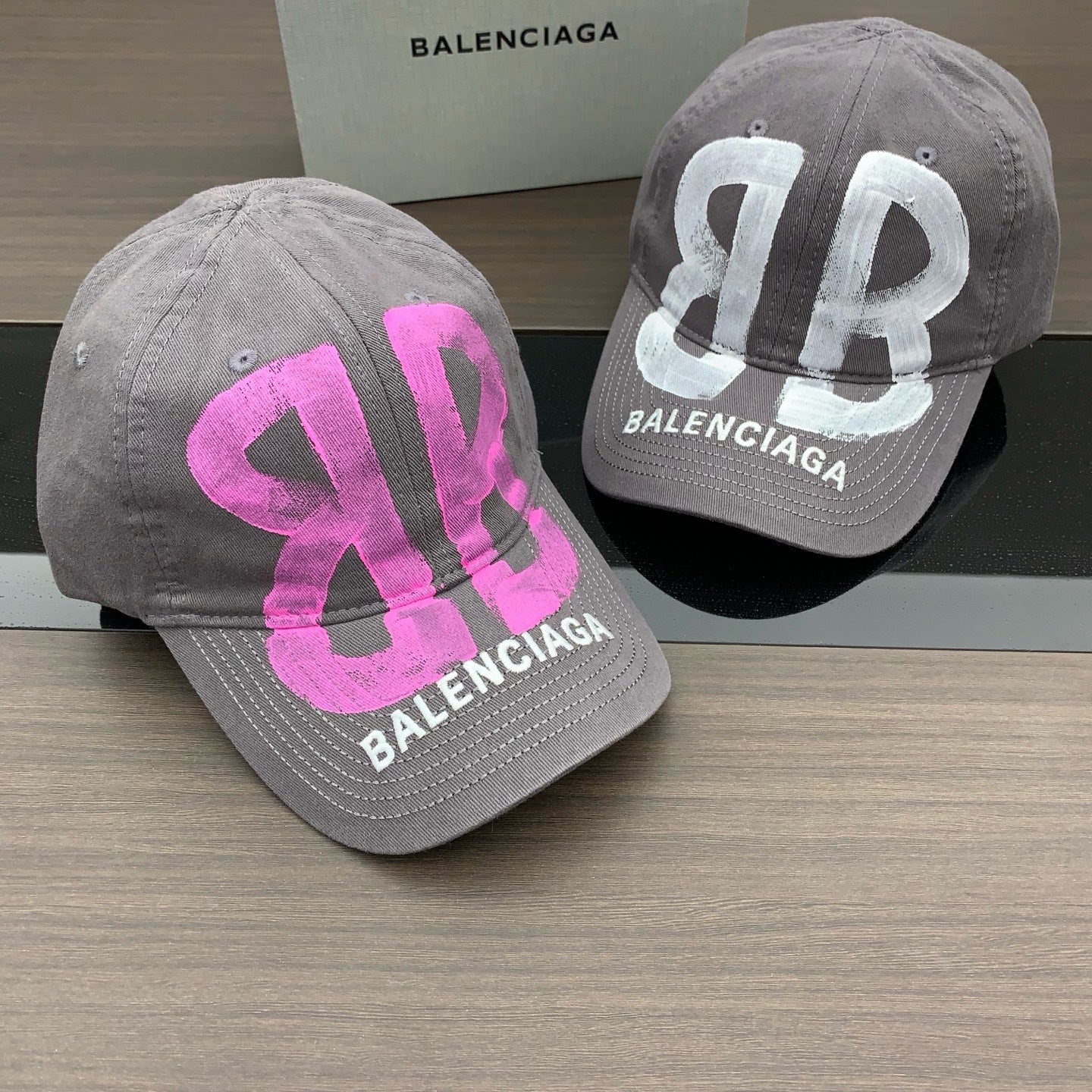 M1Z35J530 Popular hats