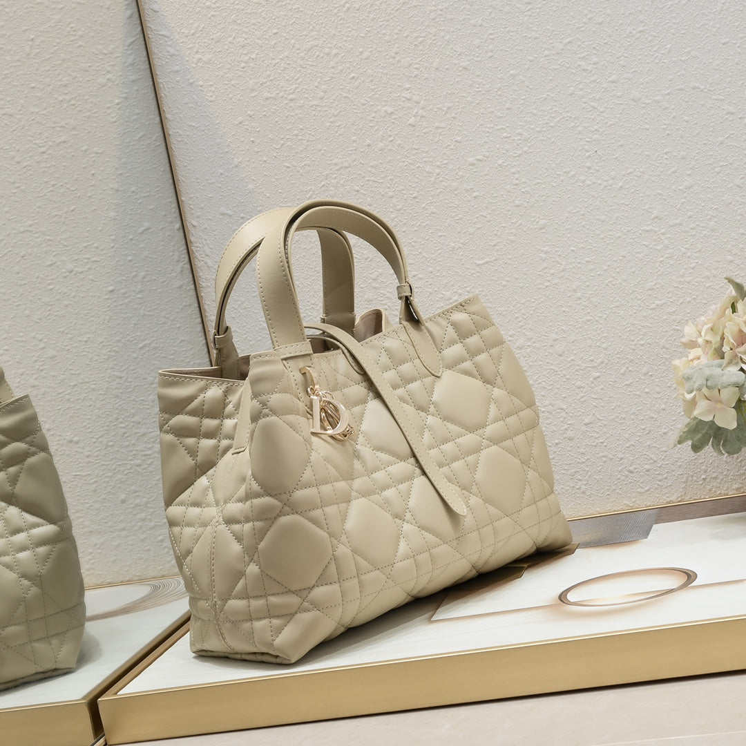 B1N66D2 Popular leather bag