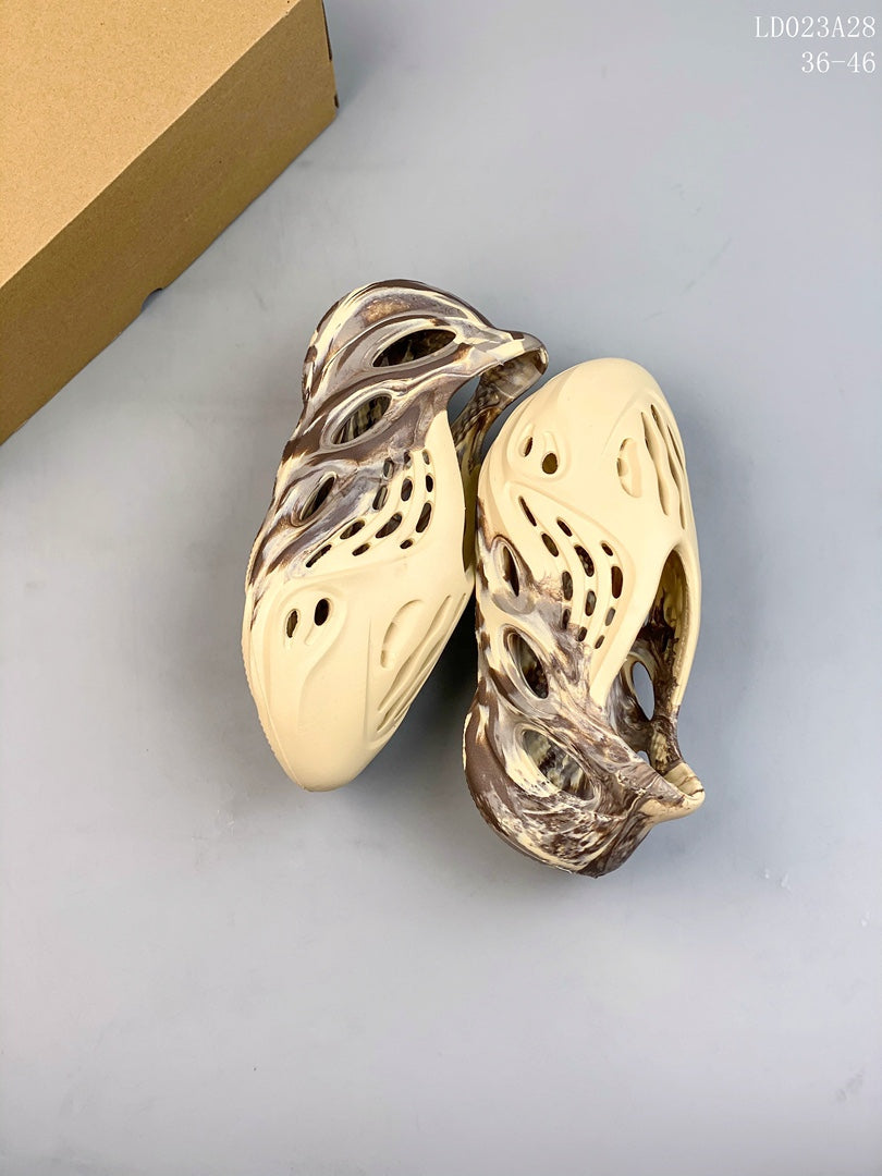 Z4A85  Popular shoes