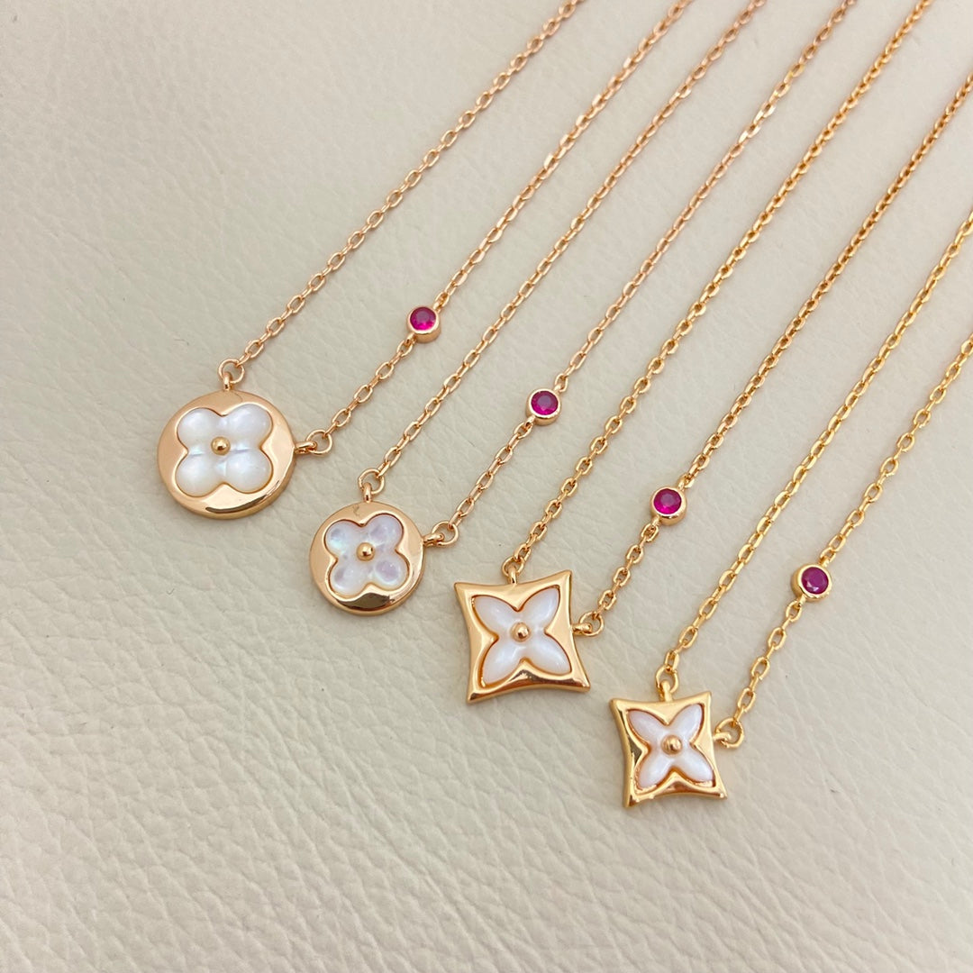 X5N76E22X Popular Necklaces（A set of two items)