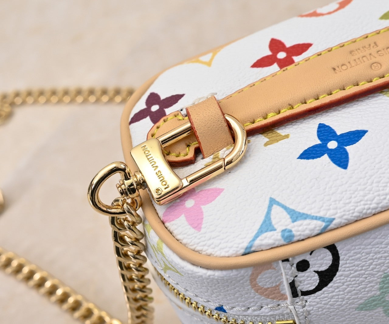 B1X45E11 Popular leather bag