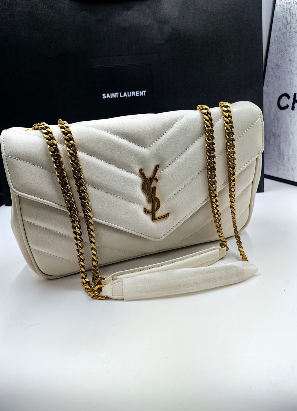 B1N165SL108 Popular leather bag