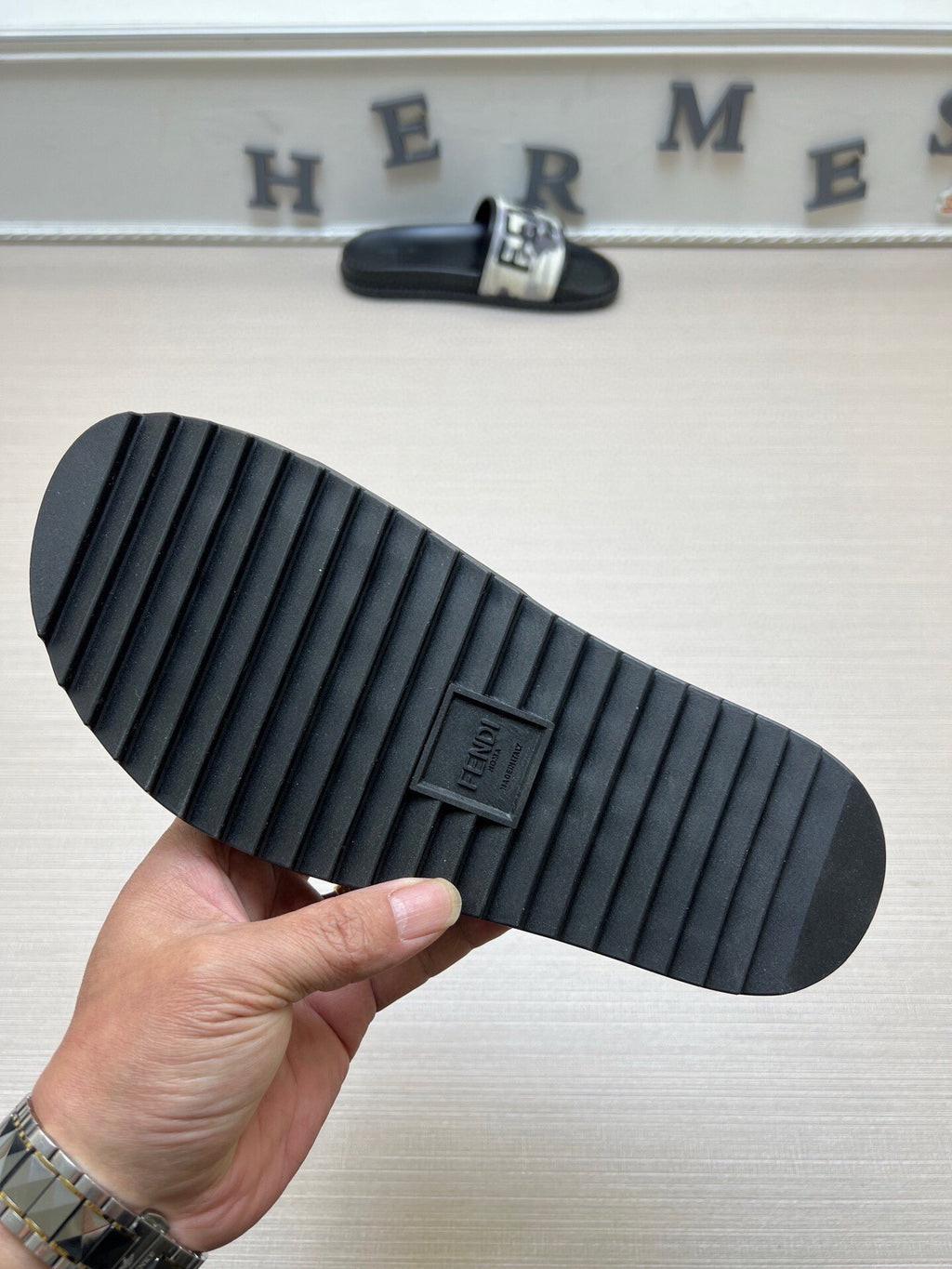 Z5ZF24 Popular slippers
