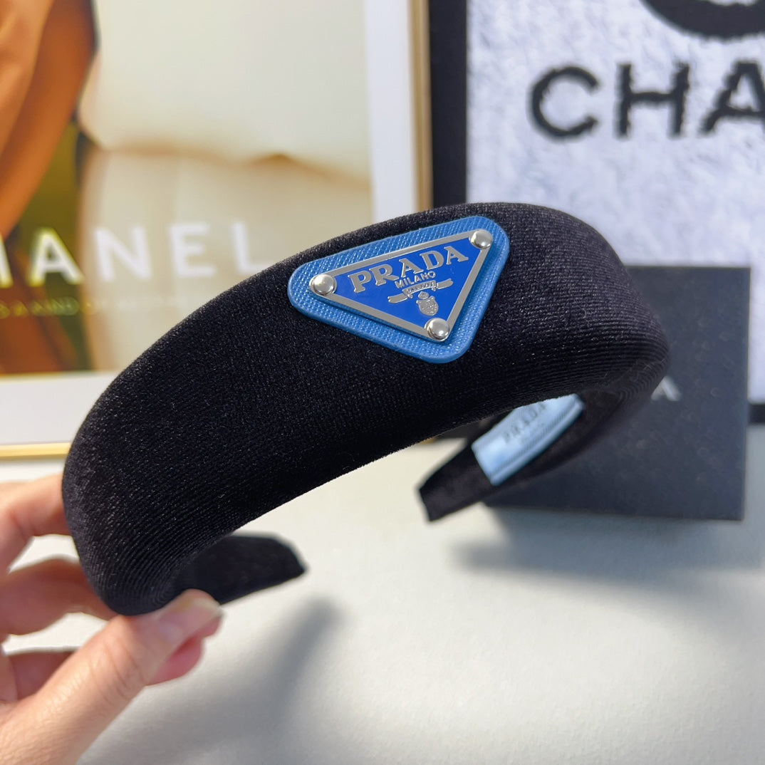 F1R65P88  Popular hair ornament