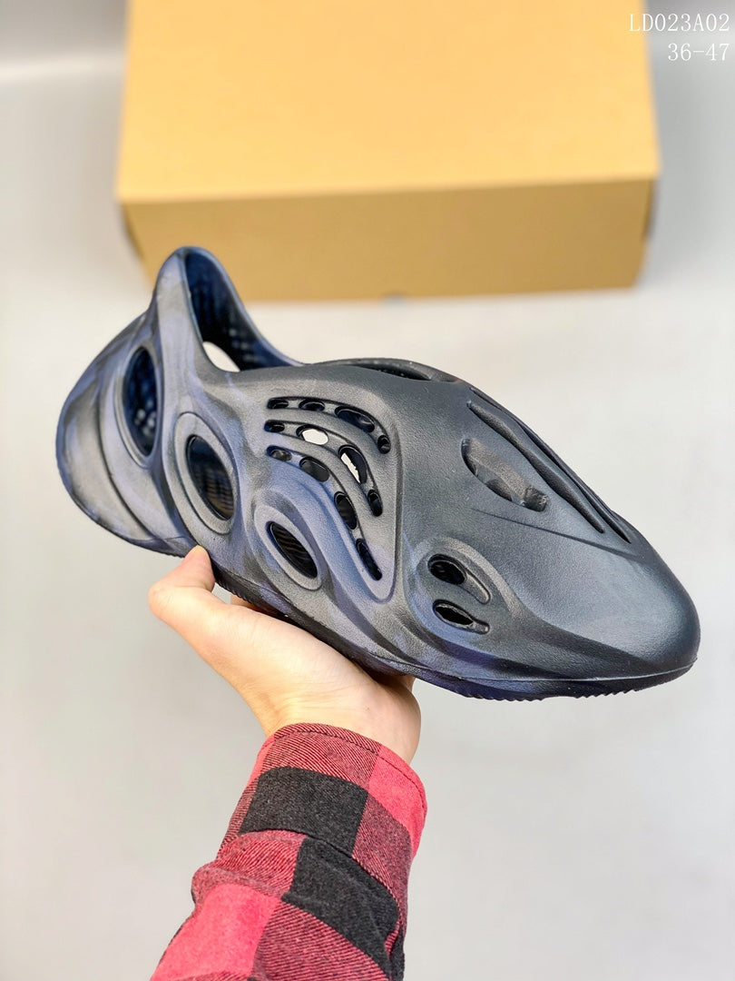 Z4A85  Popular shoes