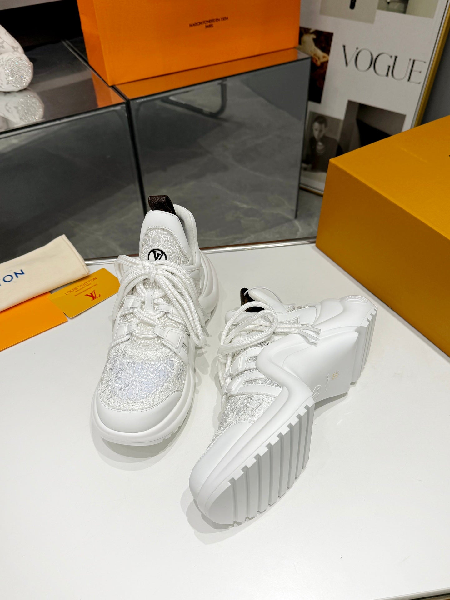 Z2Q95E178  Popular high-quality Shoes