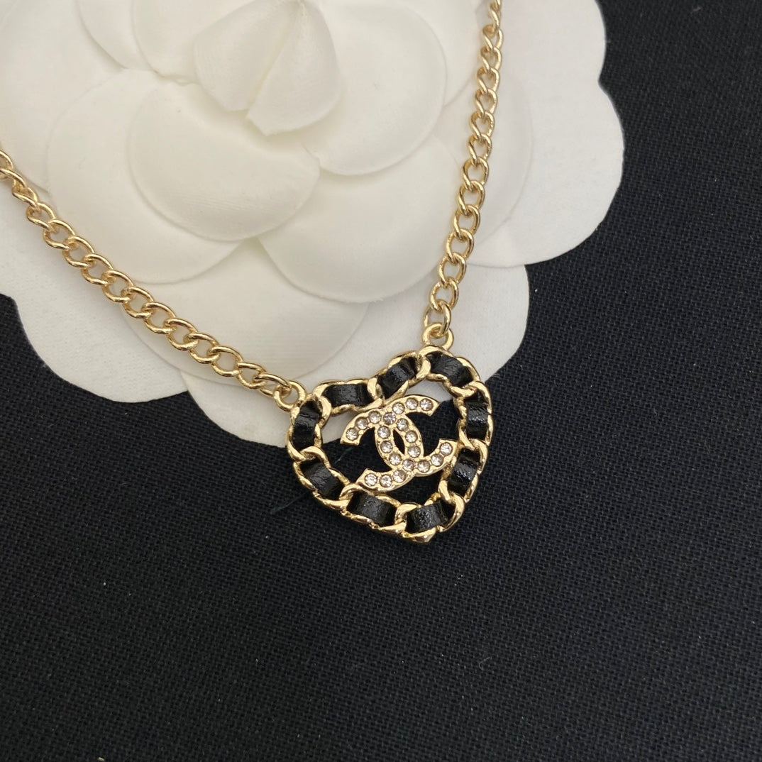 X1Q85C213X Popular Necklace