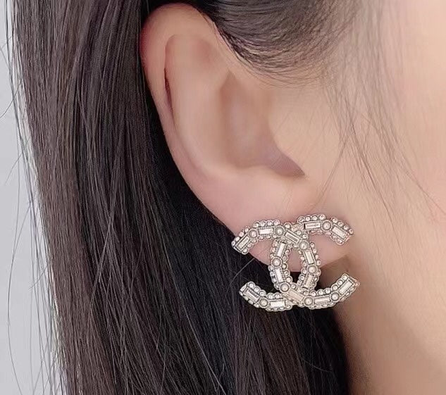 X1Z94C842E Popular Earrings