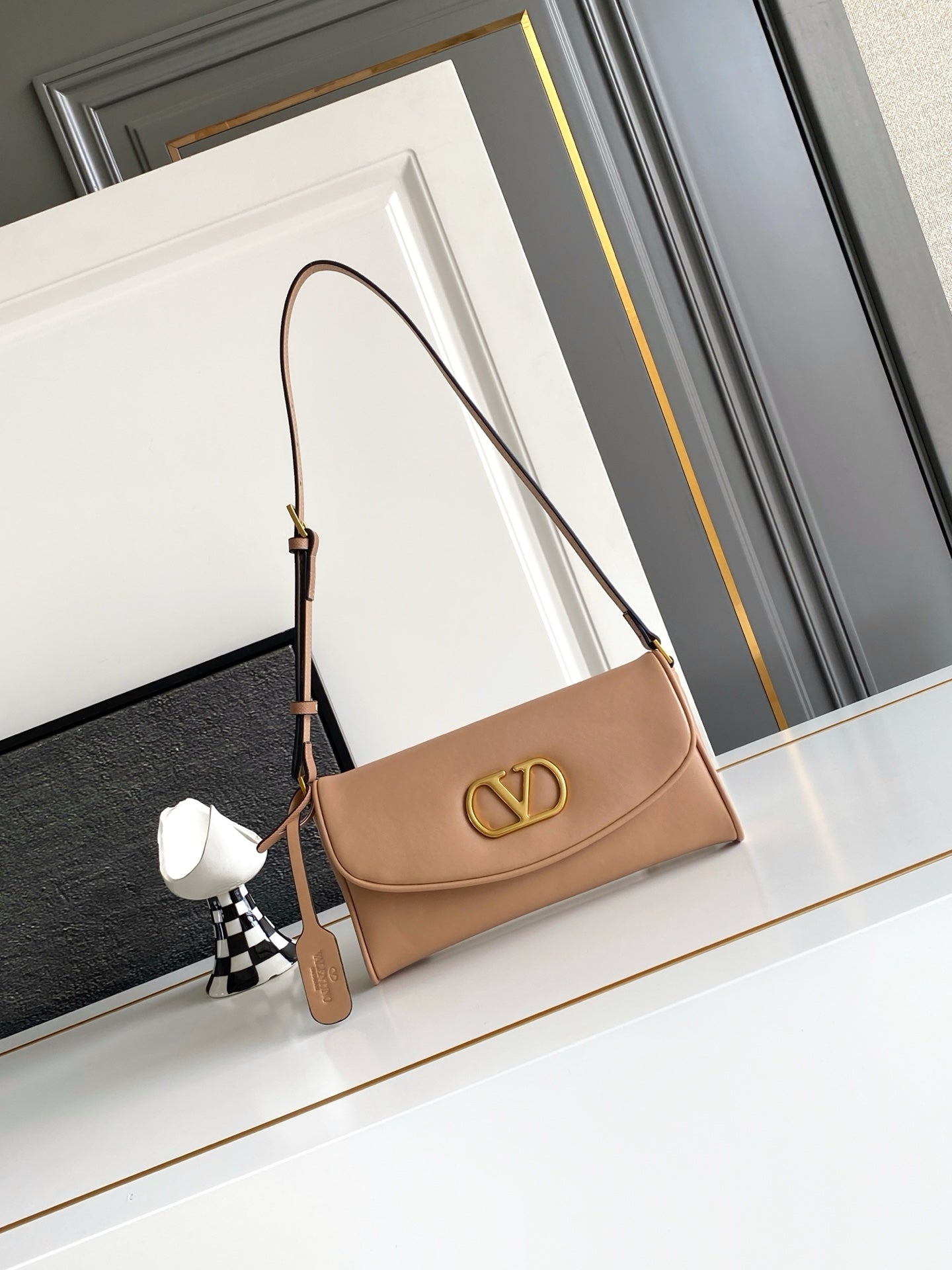 B1R76VL33 Popular leather bag