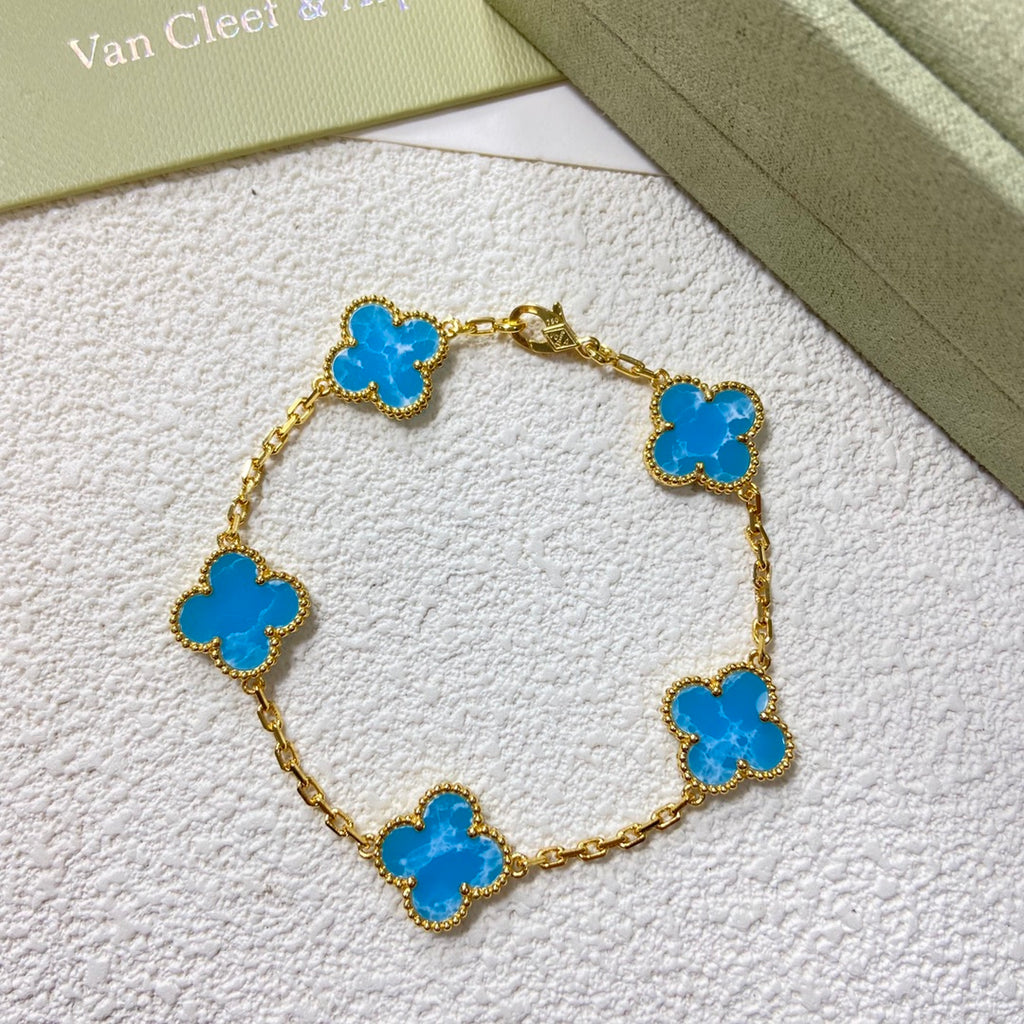 X5Q85VA258X Popular Necklace.  Bracelets. Earrings