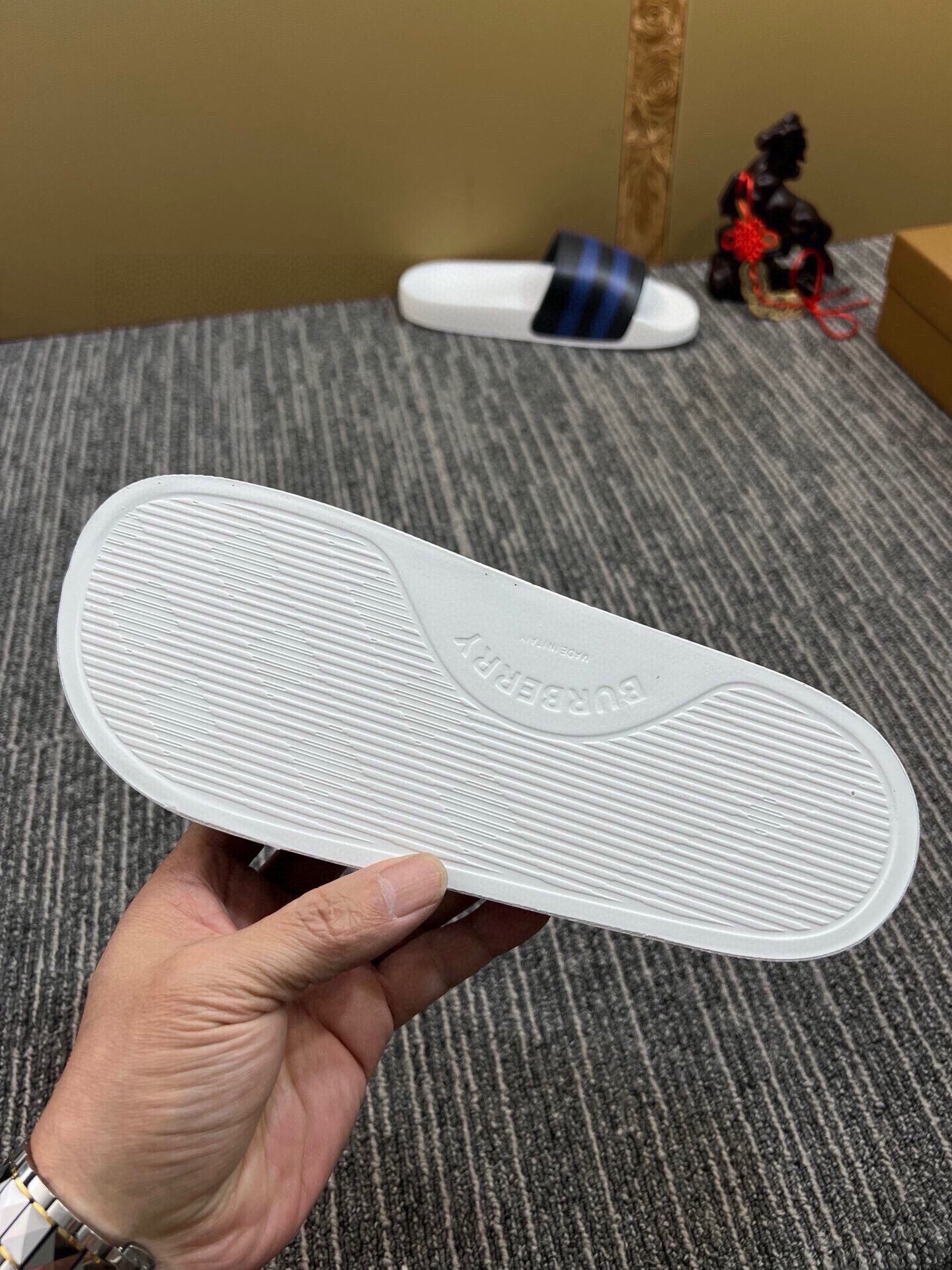 Z5Z35R262 Popular Slippers