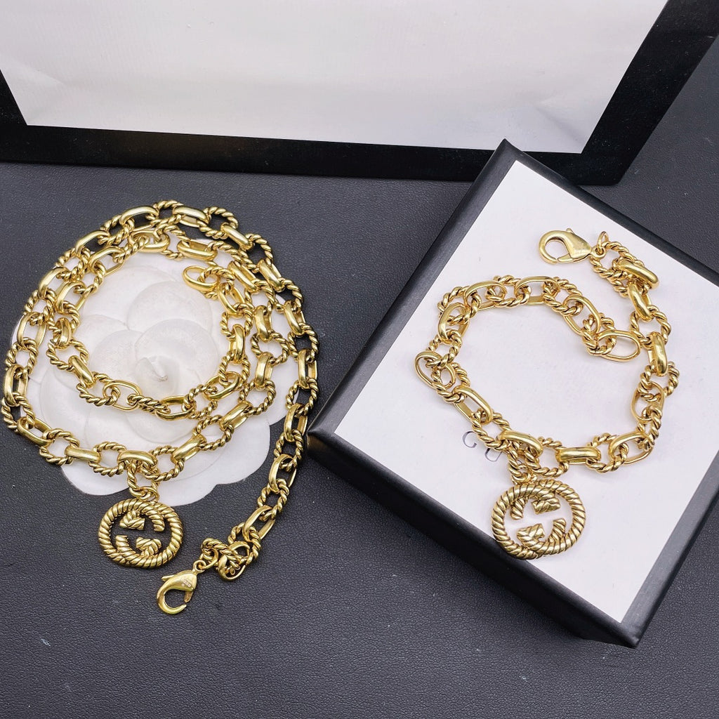 X1B42B13X  Popular Bracelets. Necklaces