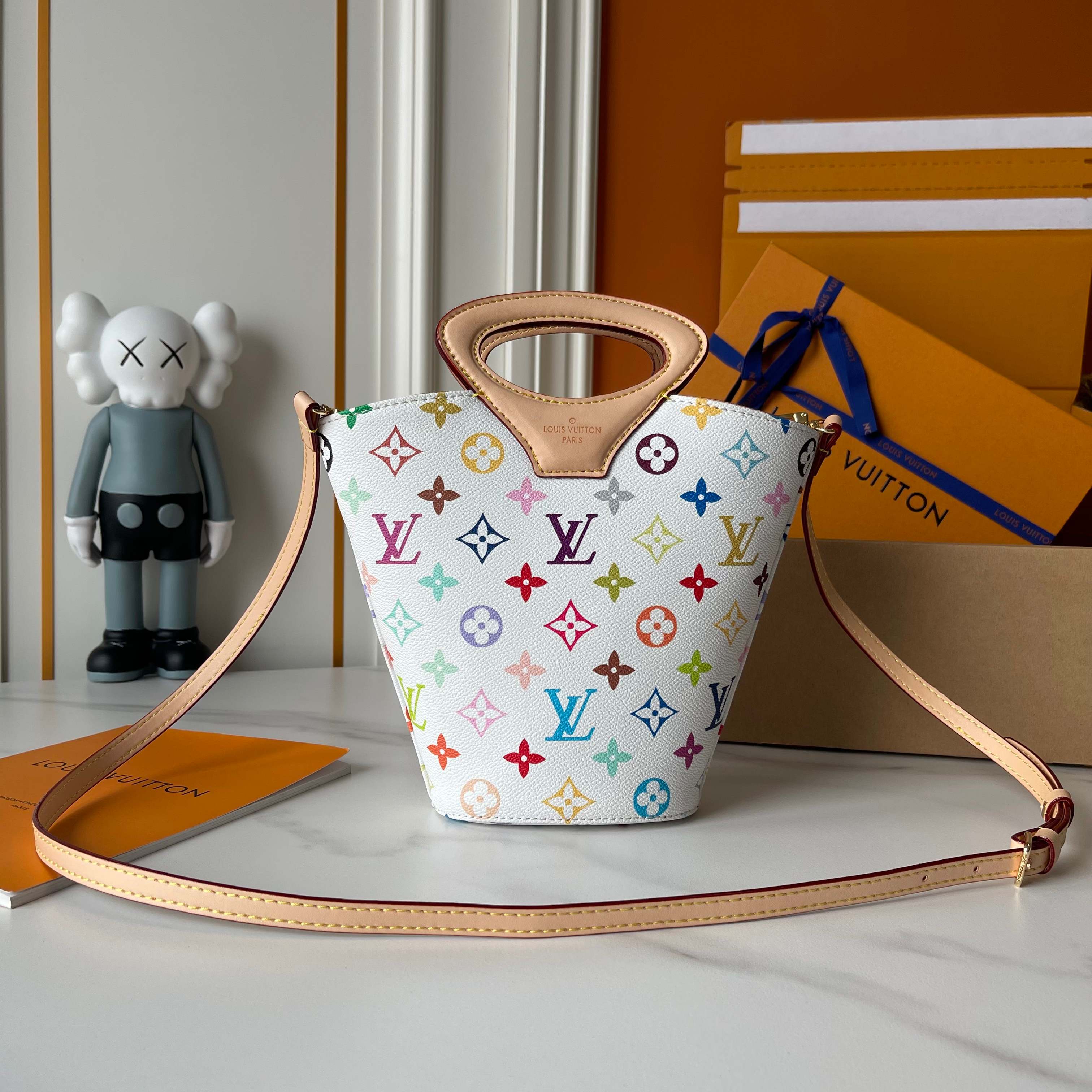 B1N55E80 Popular  leather bag