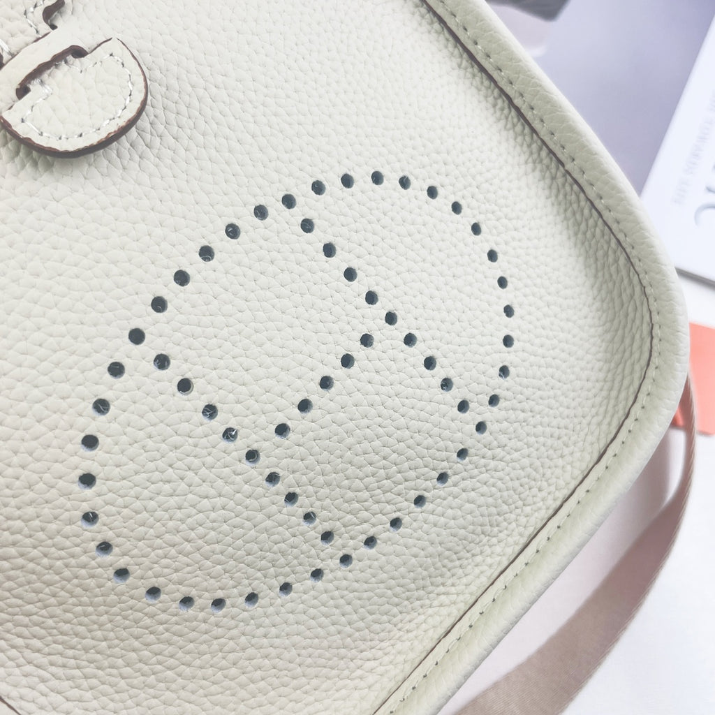 B1N46H5 Popular leather bag