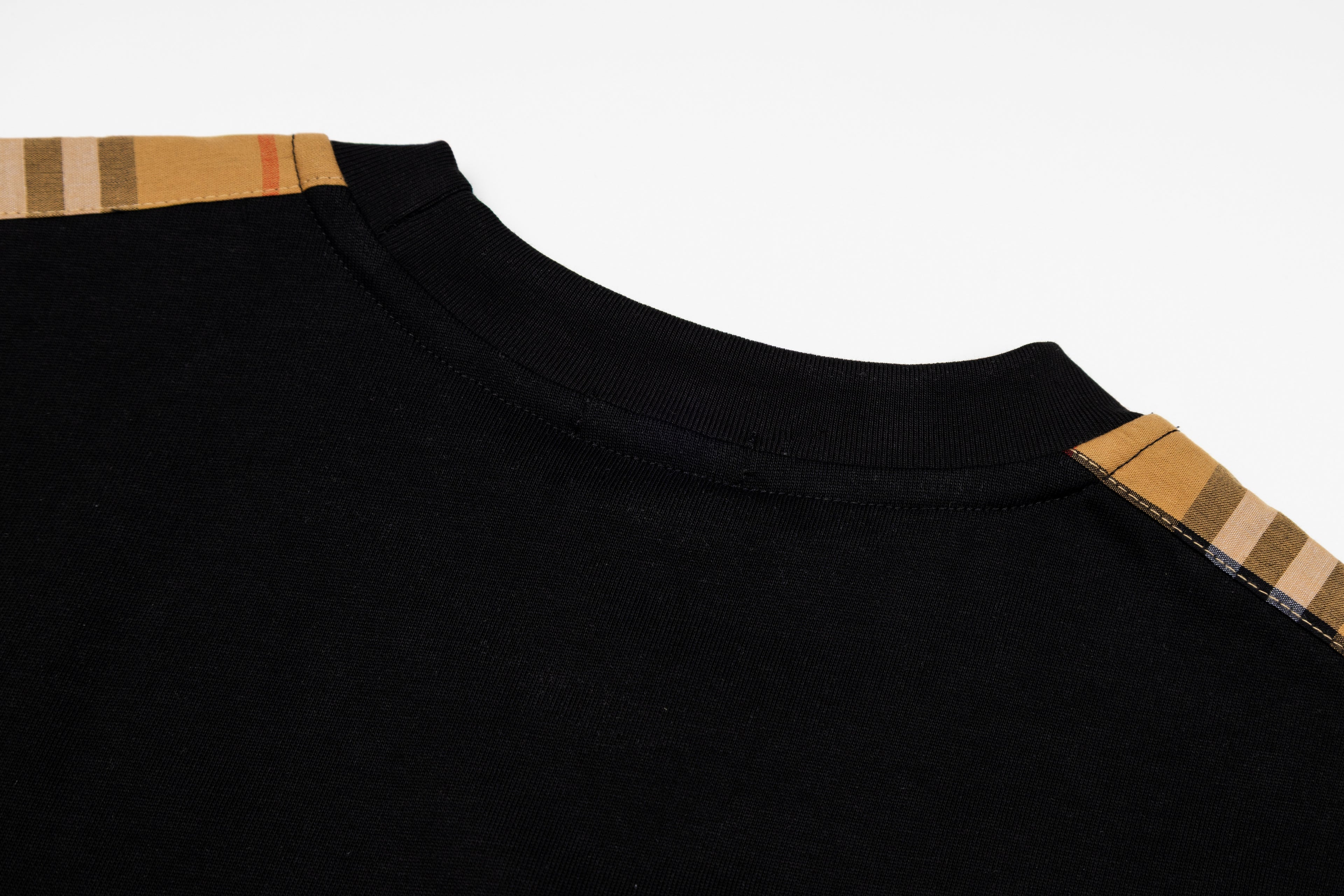 U1R76R46 Popular T-shirts