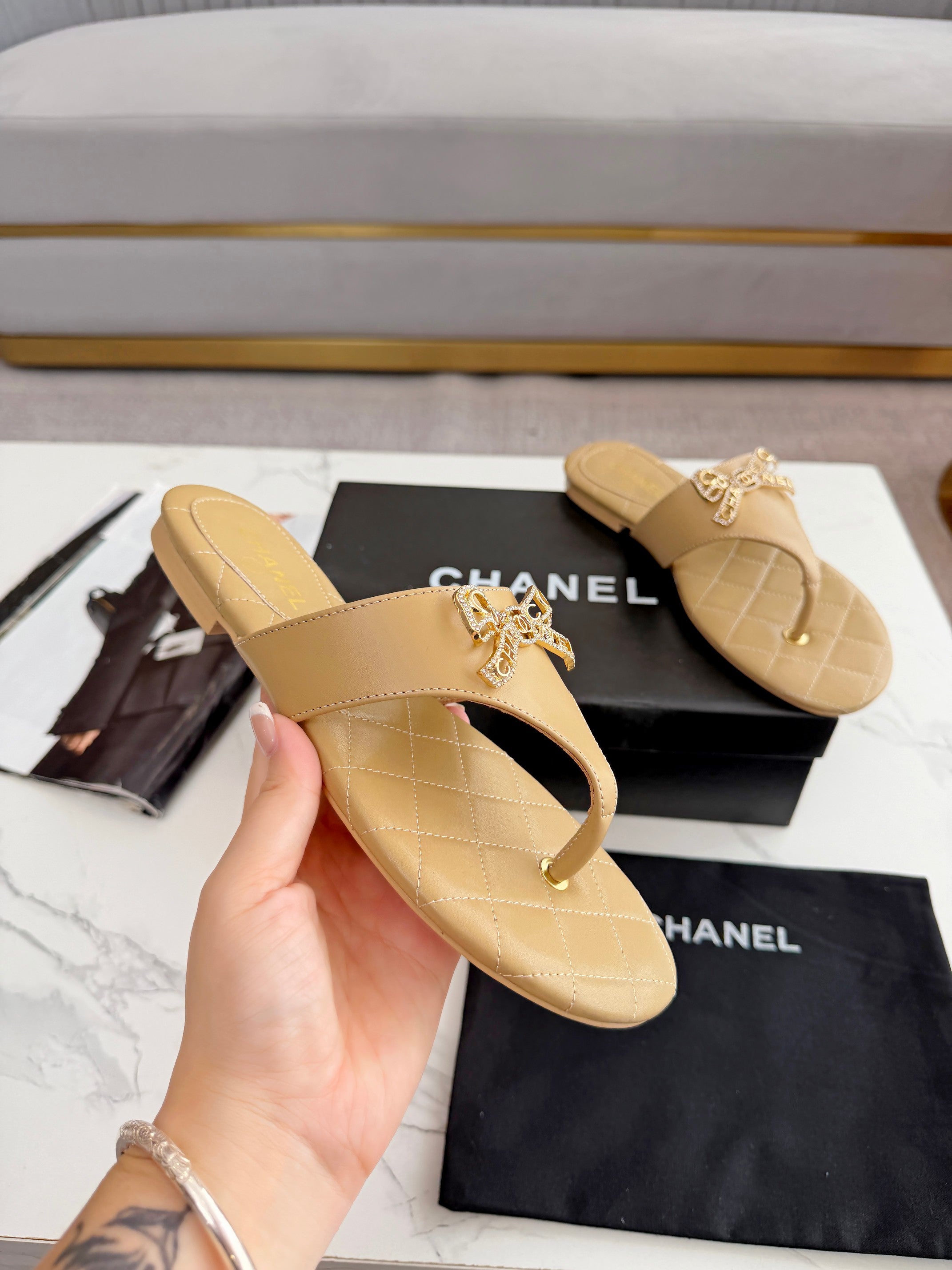 Z2R76C27 Popular high-quality leather shoes