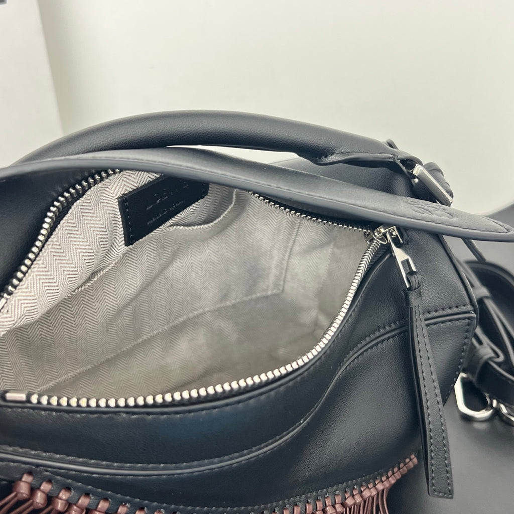B1R66A17 Popular leather bag