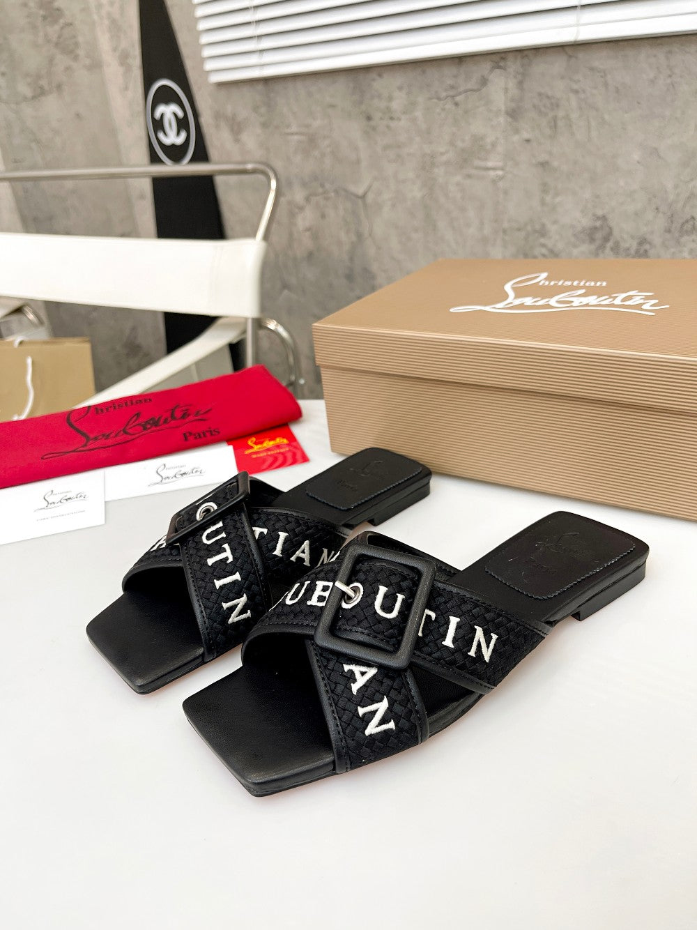Z2ZA43 Popular leather Slippers
