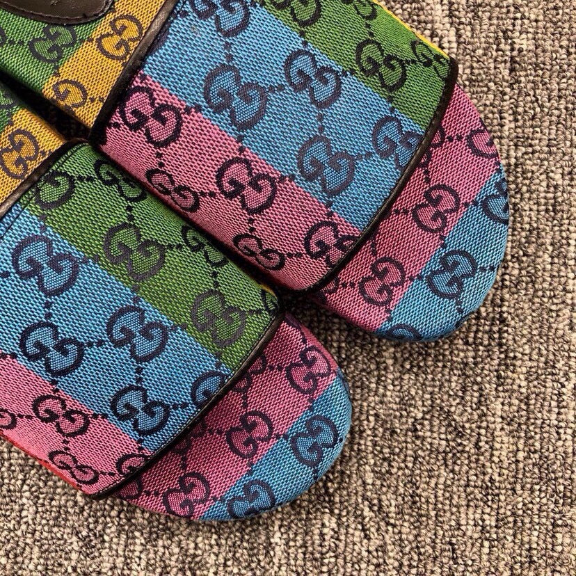 Z5R76B2 Popular Slippers
