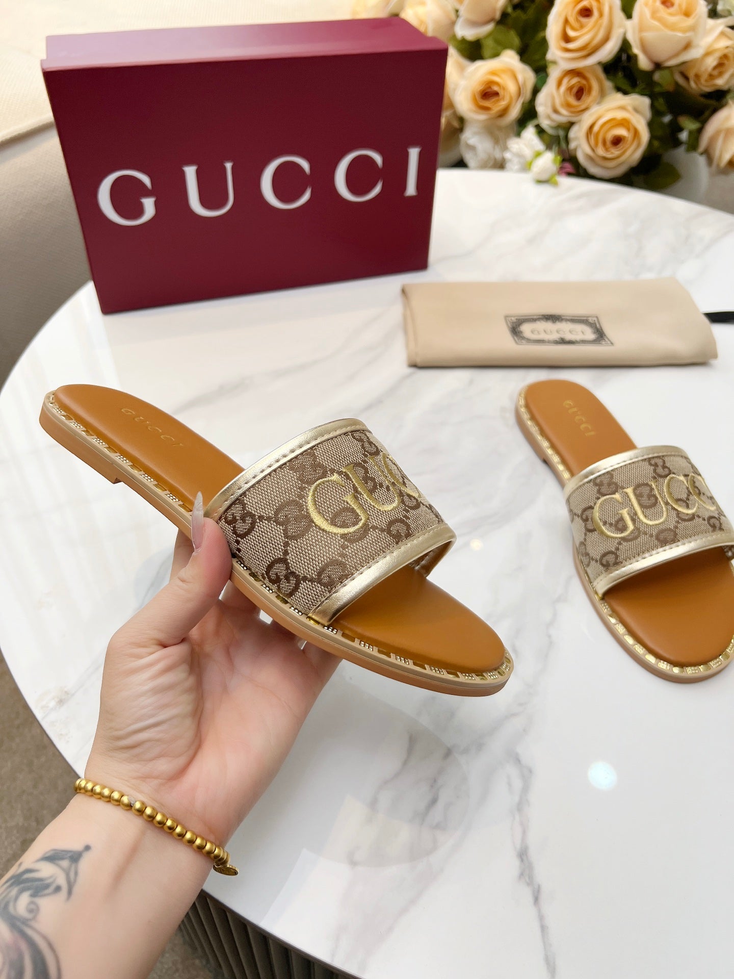 Z2Q55B29 Popular high-quality  Shoes