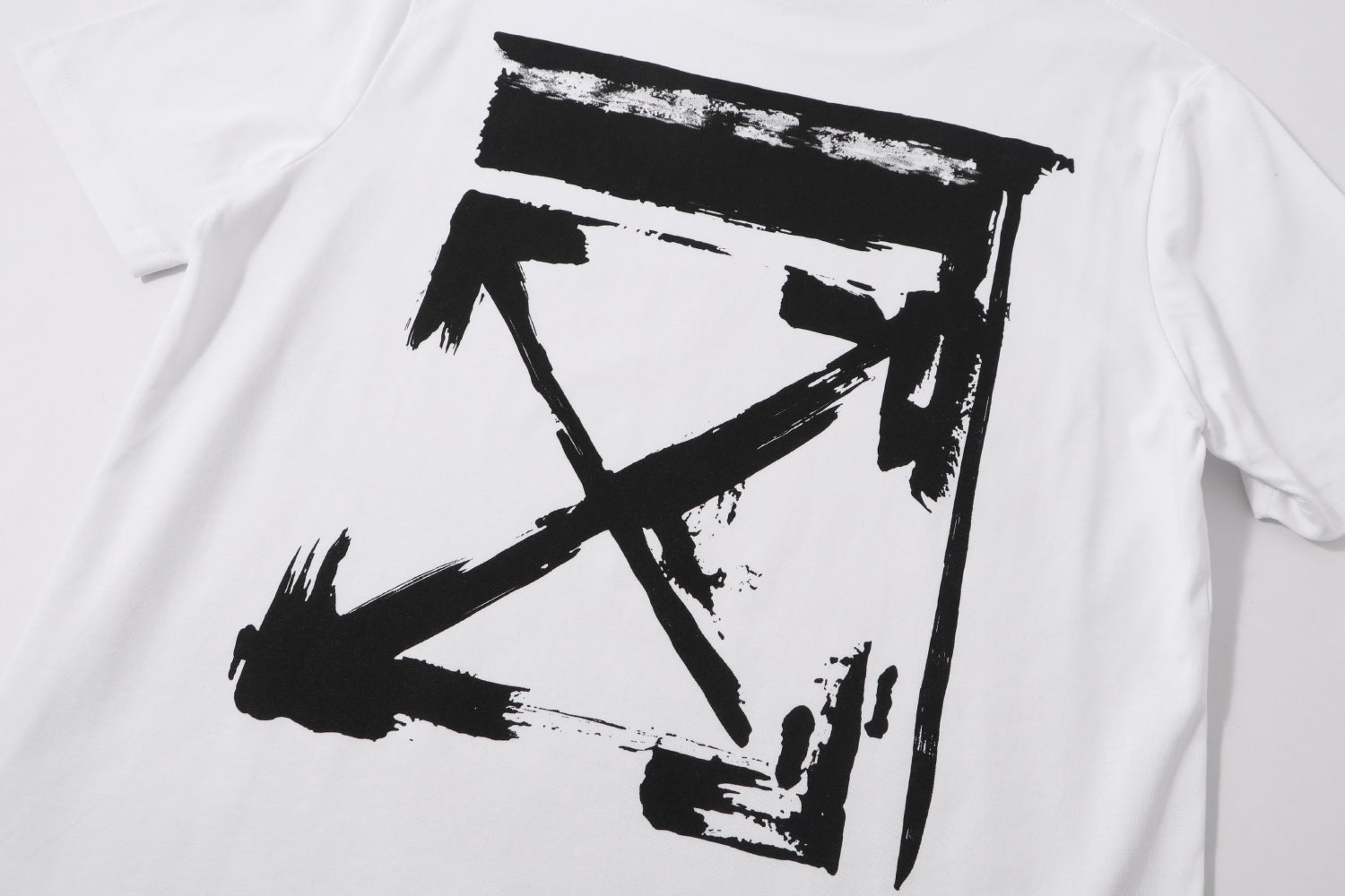 U1P36A12 Popular T-shirts