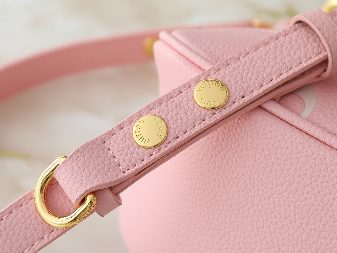 B1R76E48 Popular leather bag