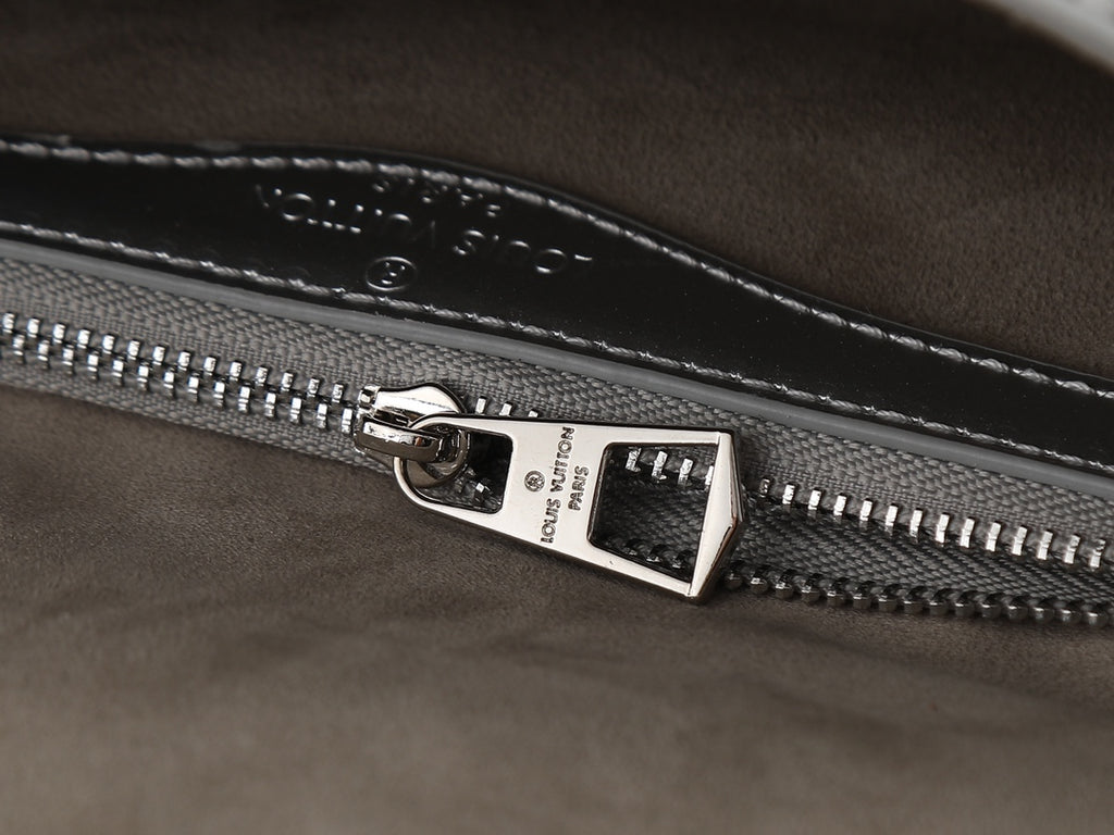 B1P36E41 Popular leather bag