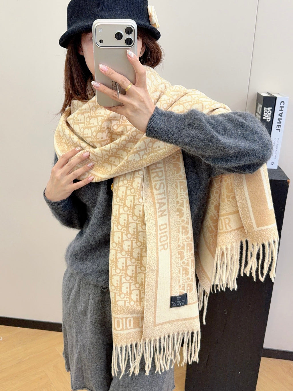 W1R86D52 Popular Winter Scarves