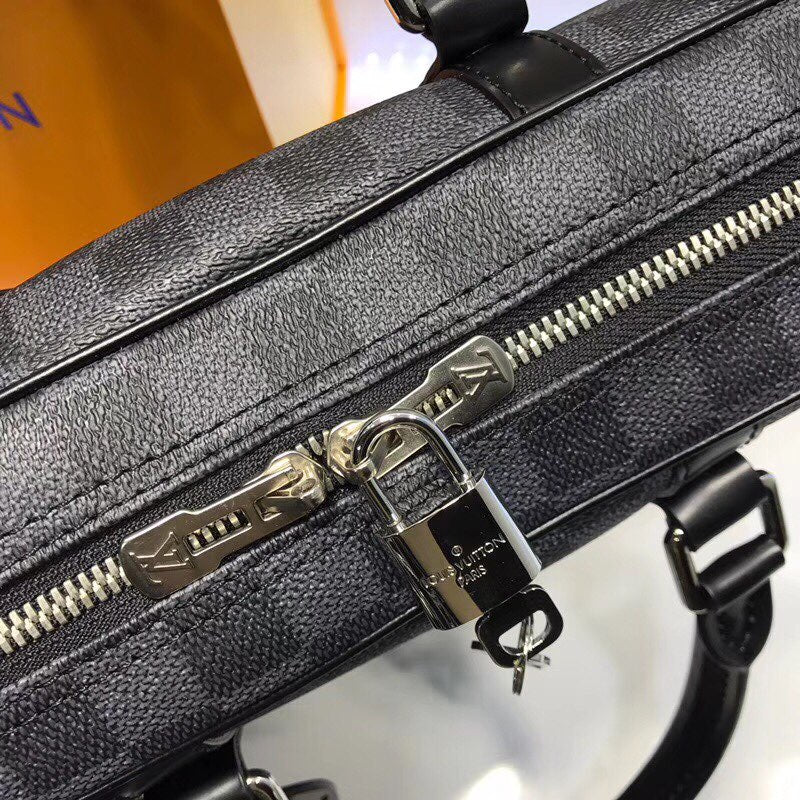 B1N67E14 Popular leather bag