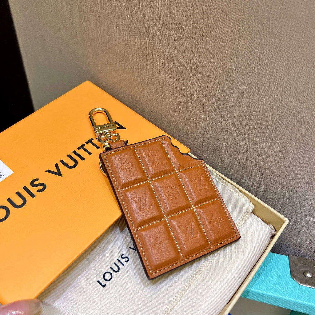 A1Z105E35 Popular bag 's charms accessories