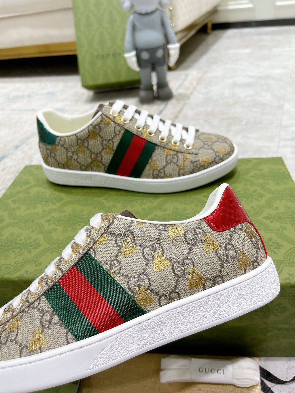Z2Q105B202 Popular high-quality Shoes