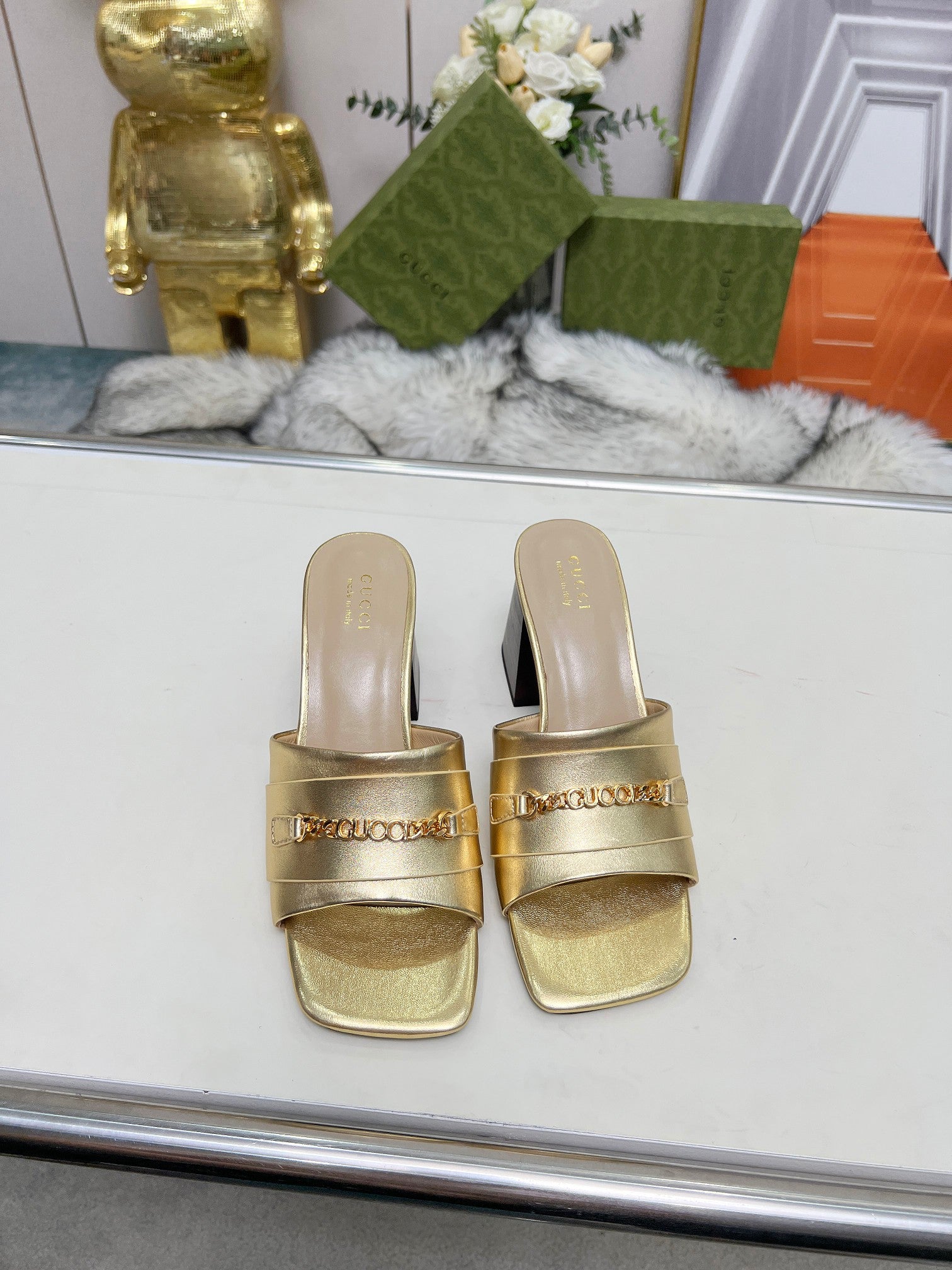 Z2N75B11  Popular leather High heels
