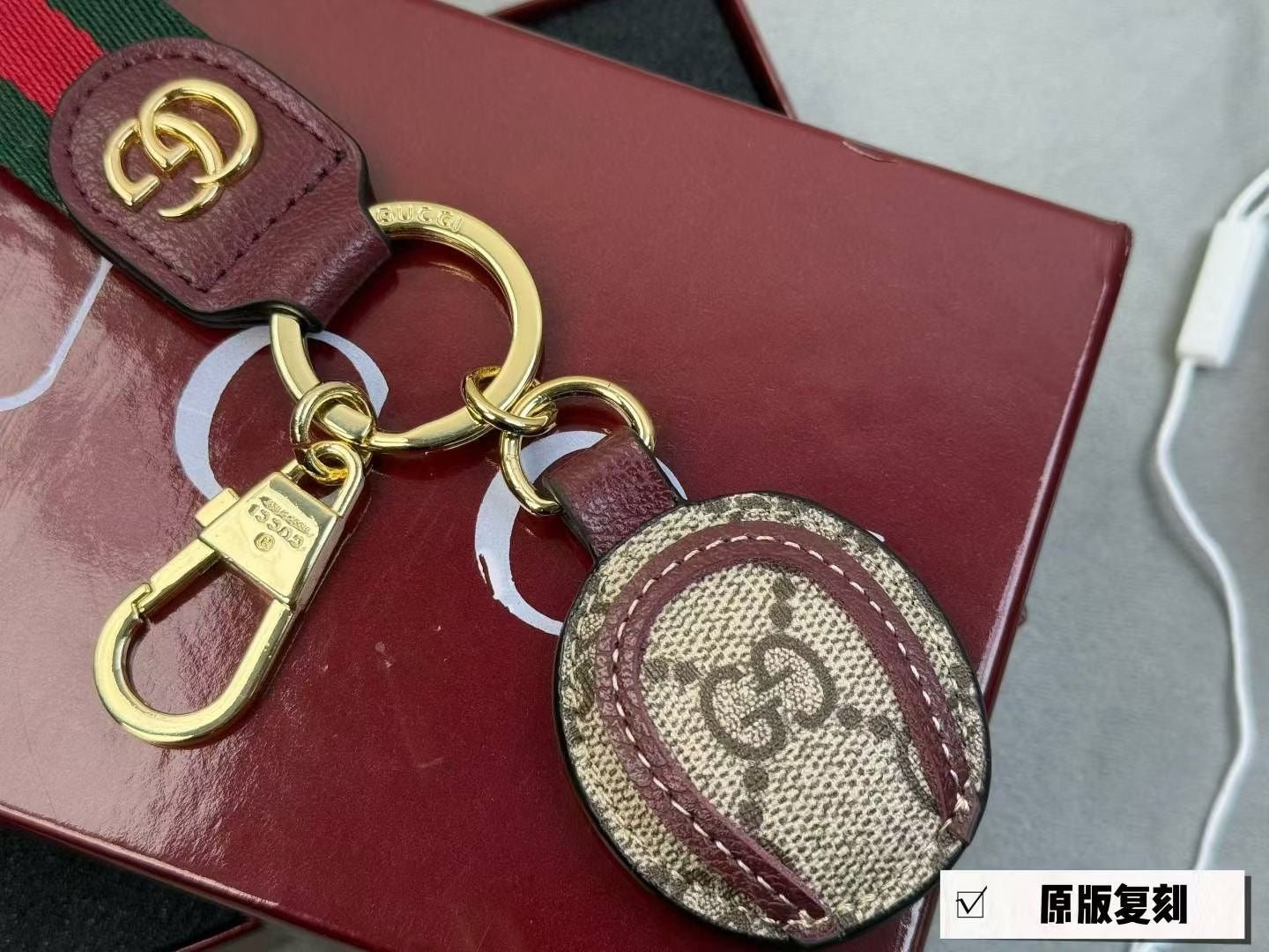 A1Z105B50 Popular bag 's charms accessories
