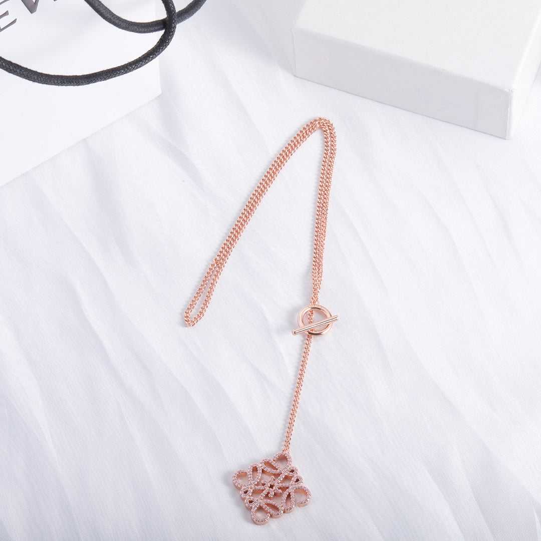 X1R75A37X Popular    Necklaces