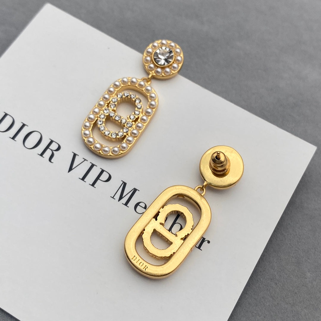 X1N83C208E Popular    Earrings
