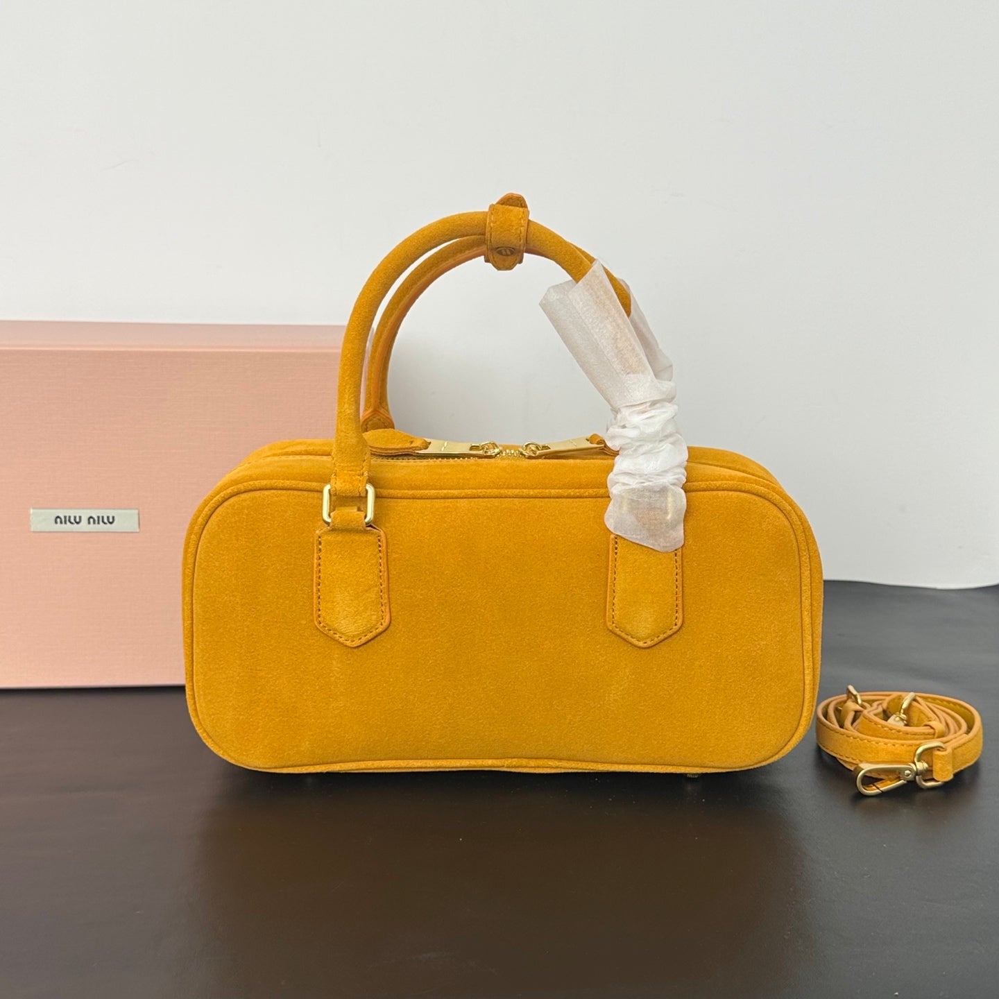 B1P46A153 Popular leather bags