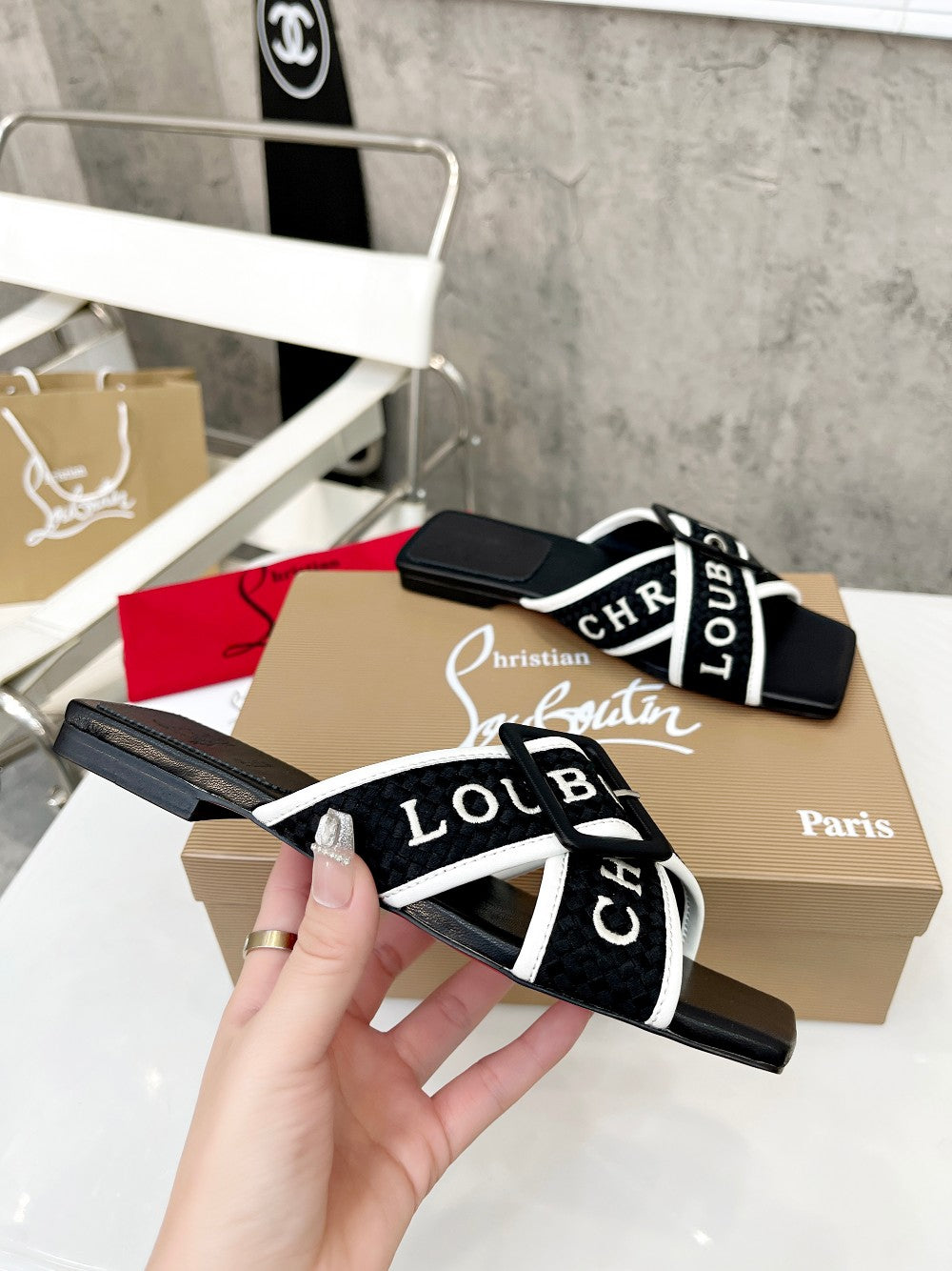 Z2ZA43 Popular leather Slippers