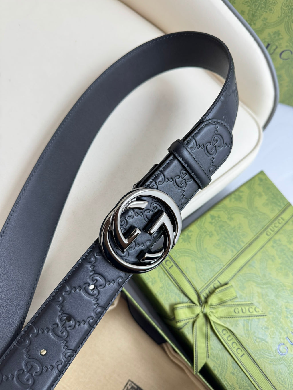 P1R55B241 Popular  High quality belt With full package