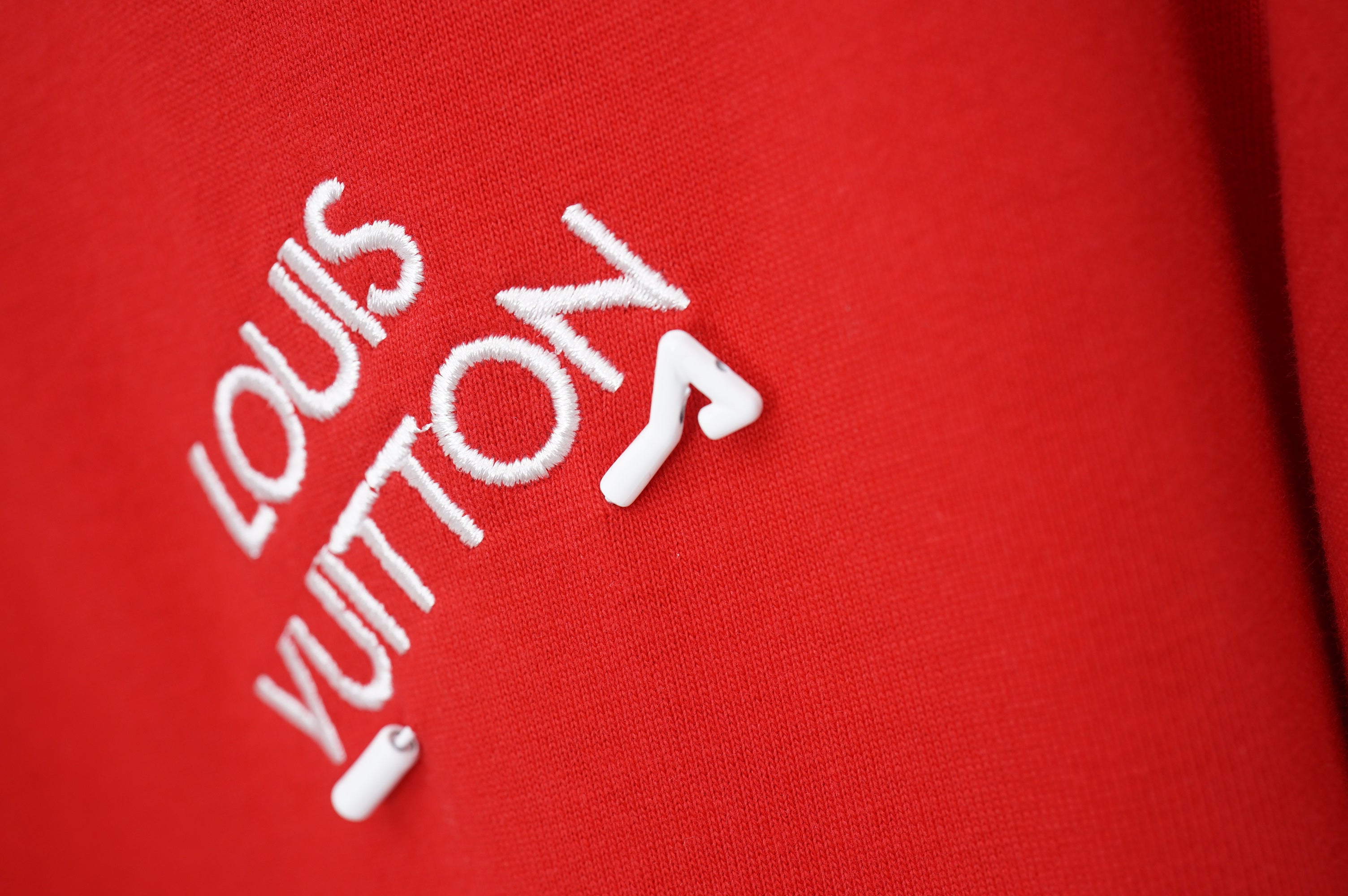 U1R76E25 Popular T-shirts