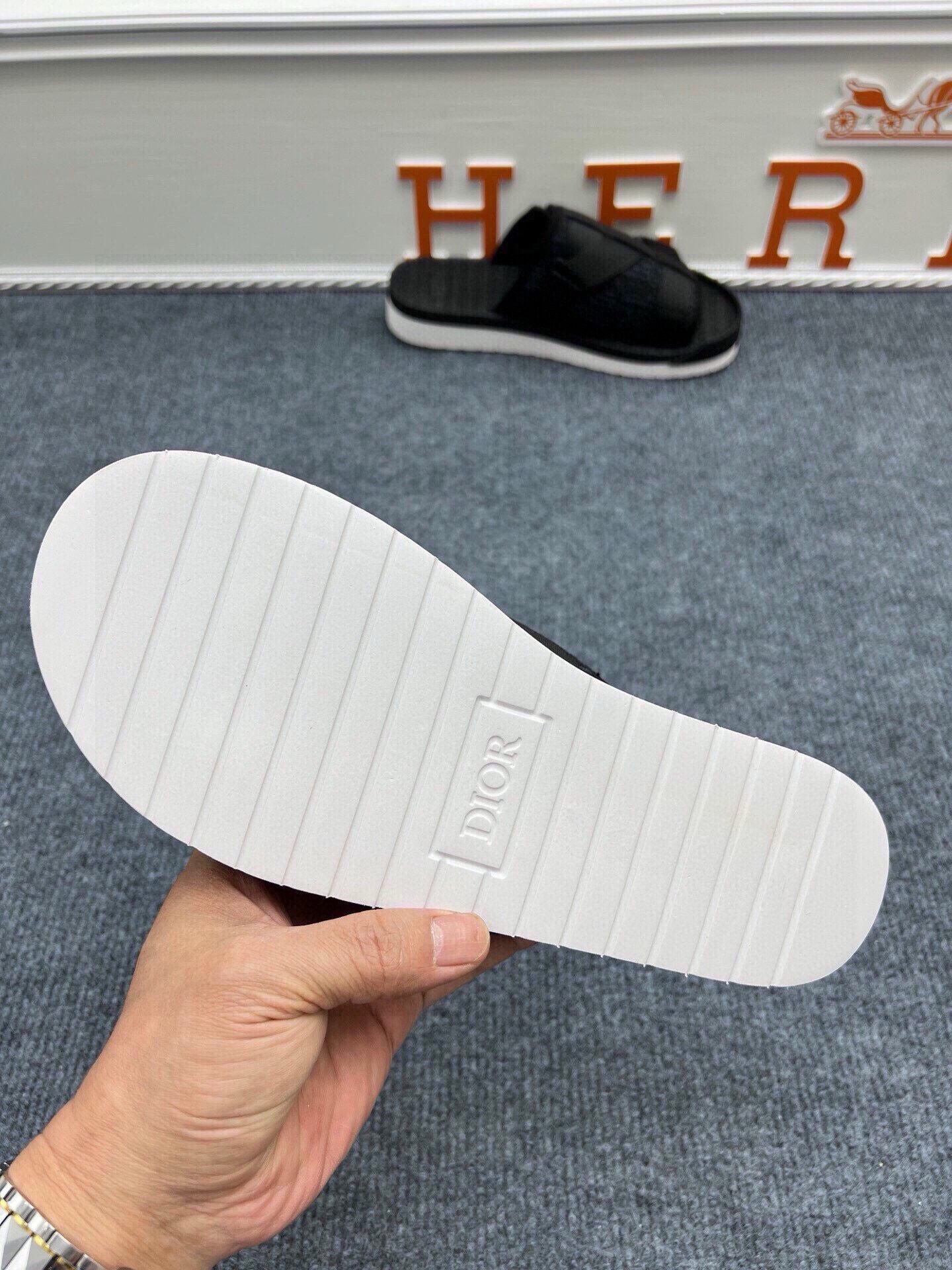 Z5Z35D305 Popular Slippers