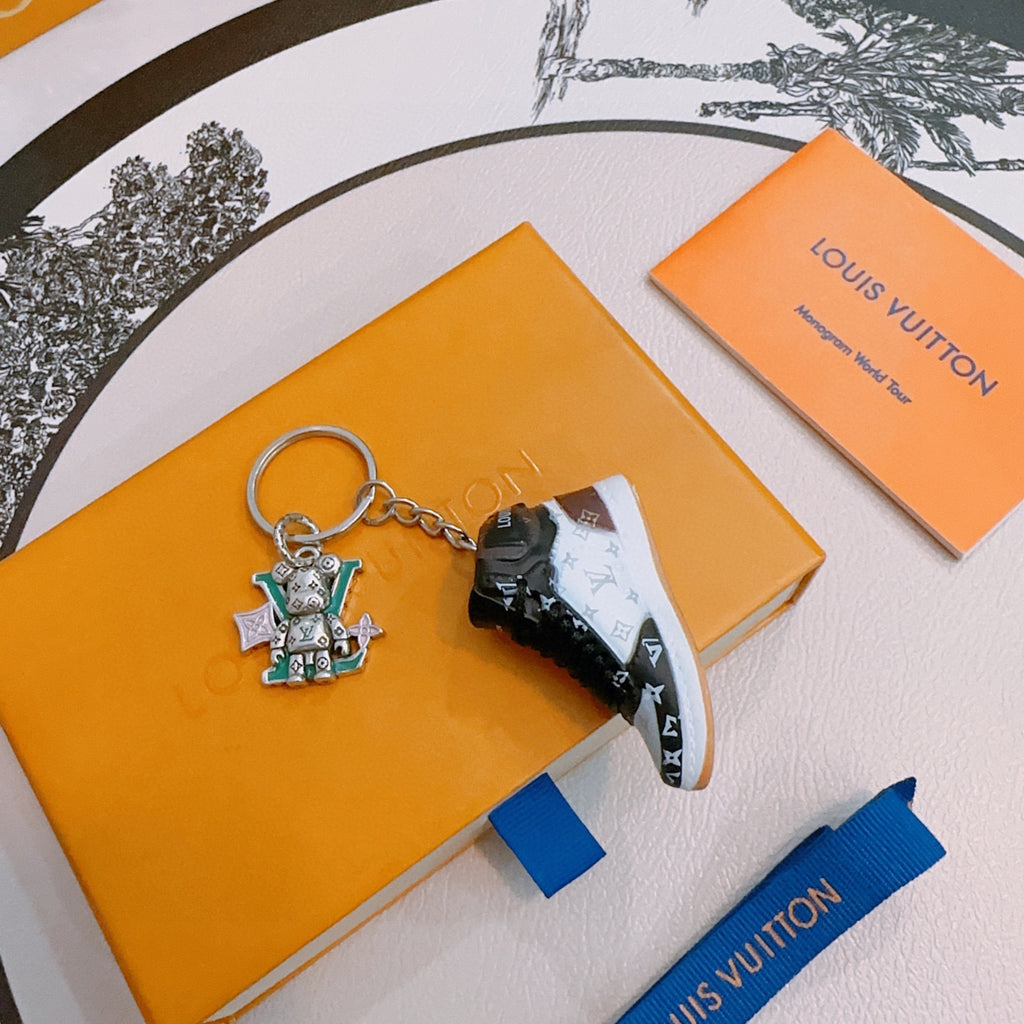 A1Z105E70 Popular bag 's charms accessories