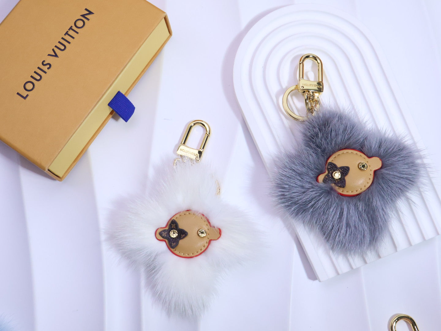 A1Q105E26 Popular bag 's charms accessories