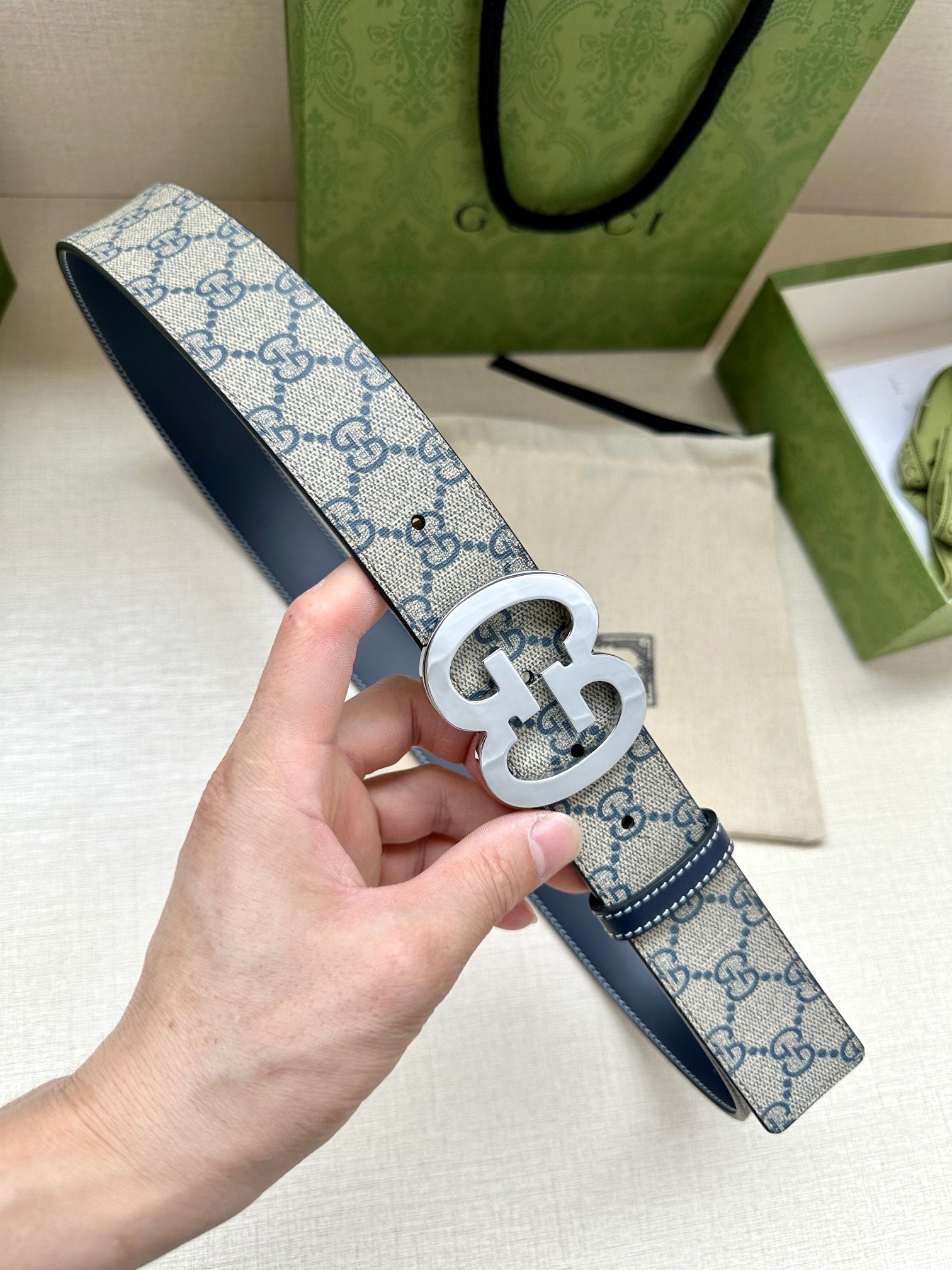 P1R55B210 Popular  High quality belt With full package
