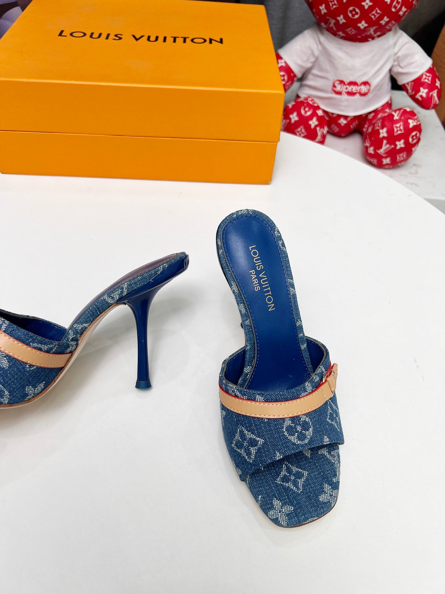 Z2R45E25  Popular high-quality shoes
