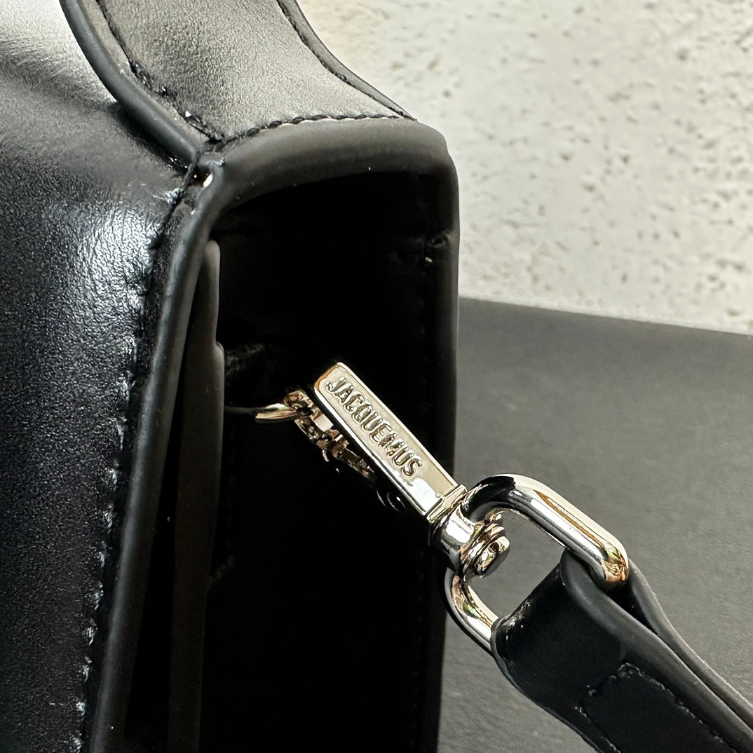 B1P46A133 Popular leather  bags