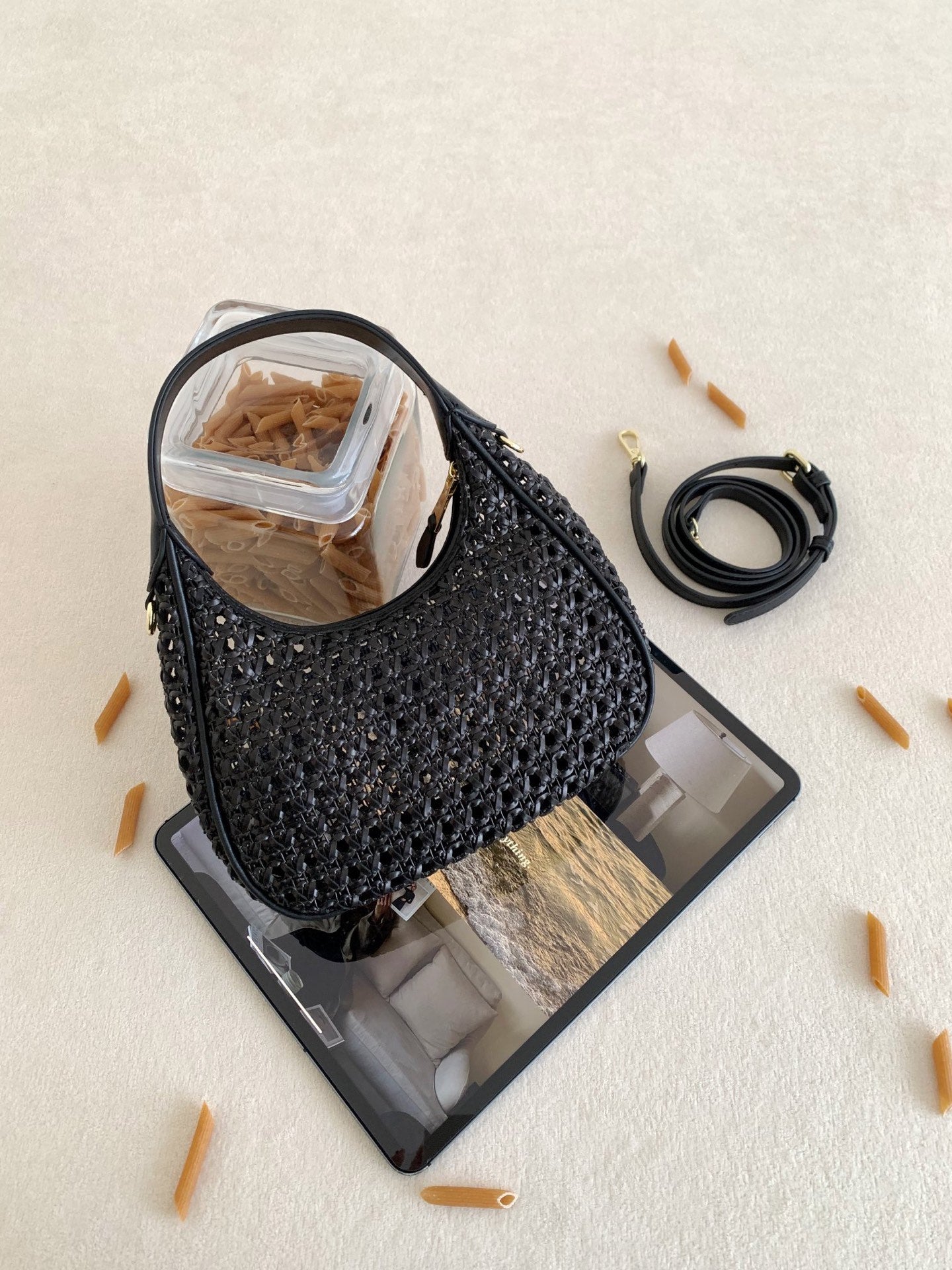 B1P36A51 Popular woven bag