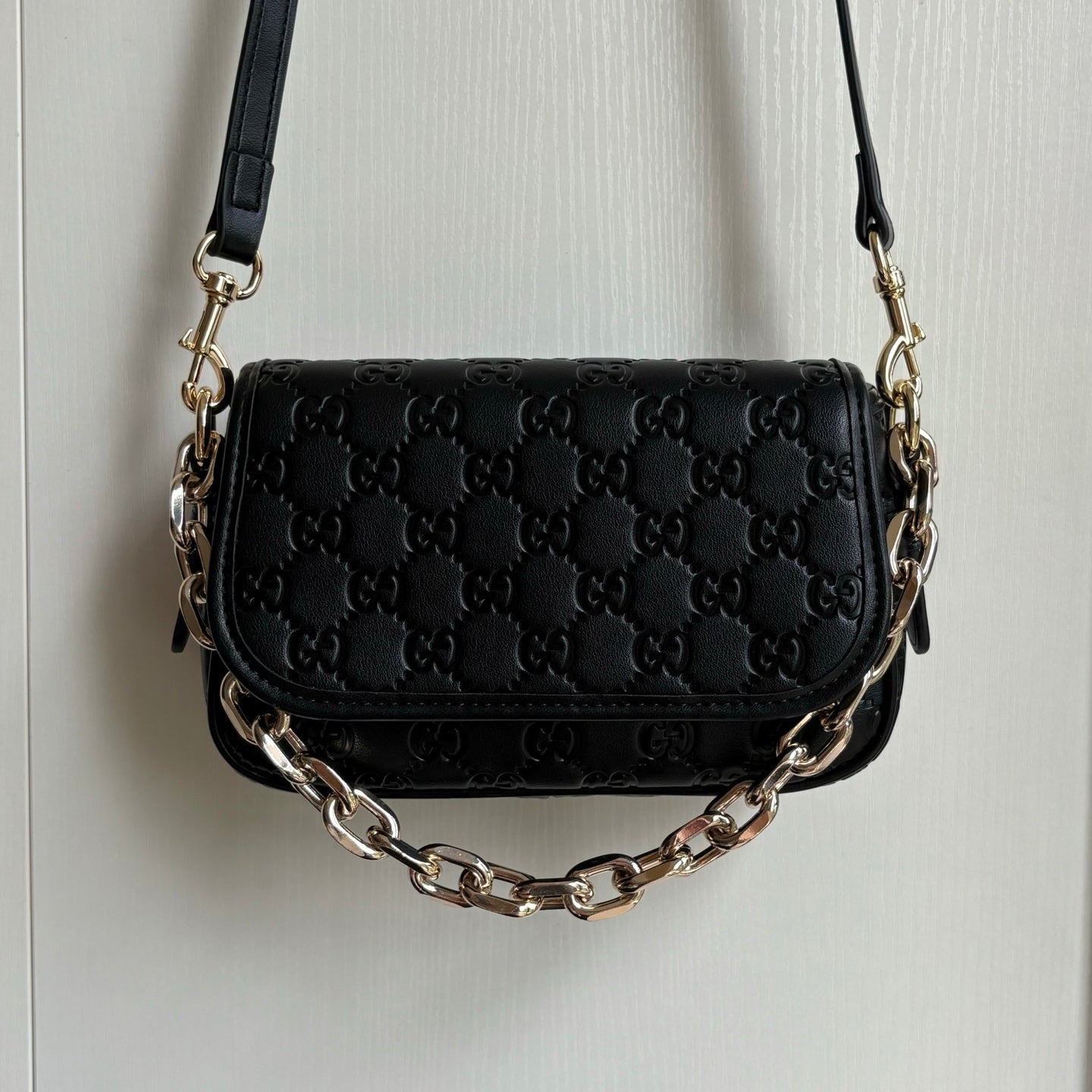 B1P36C60 Popular leather bag