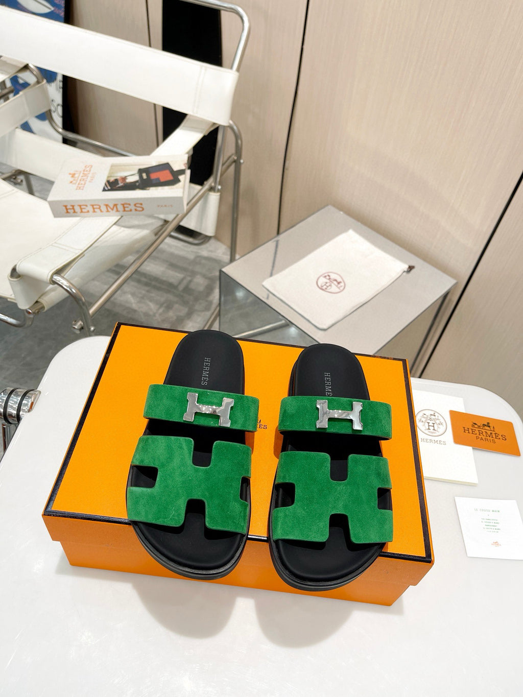 Z5R35H7  Popular Slippers shoes