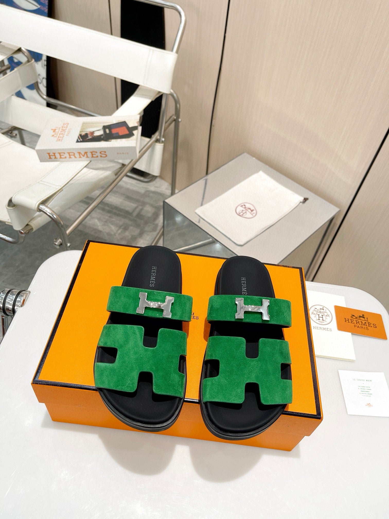 Z5R35H7  Popular Slippers shoes